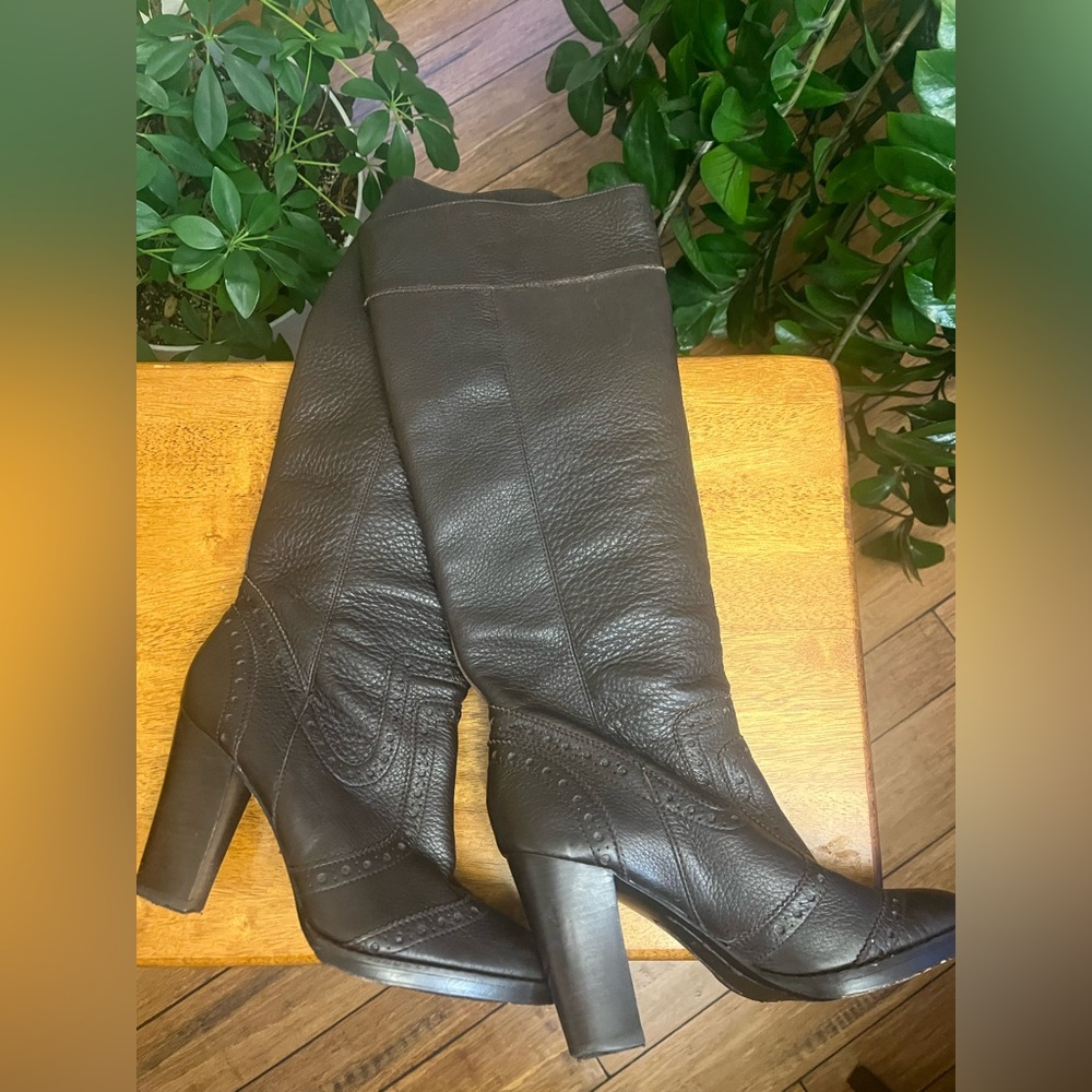 Vintage Michael Kors dark brown leather high heel tall boots  Size 8M